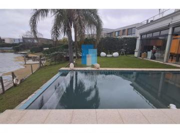 Casa · 850m² · 3 Dormitorios · Casa en Venta en Los Alisos, Nordelta