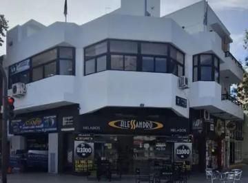 Oficina comercial de 1 ambiente, Villa Real · Excelente Local Comercial en Esquina Primer Piso por Escalera Apto Profesional, Sin Expensas