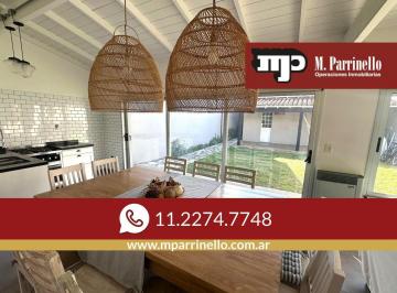Casa · 108m² · 3 Ambientes · 1 Cochera · Casa en de 3 Ambientes con Jardin y Quincho en Villa Martelli - en Venta