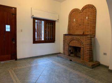 Casa · 160m² · 4 Dormitorios · 1 Cochera · Casa en Juniors