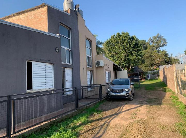 Casa · 100m² · 4 Ambientes · 2 Cocheras