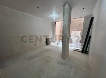 Oficina comercial · 61m² · 3 Ambientes · Venta Oficina/departamento de 1 Dormitorio Dúplex en P. B - Centro Rio