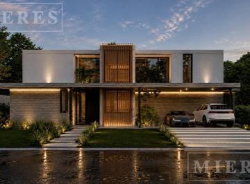 Casa · 235m² · 8 Ambientes · 2 Cocheras · Casa en Venta en Pilar Golf