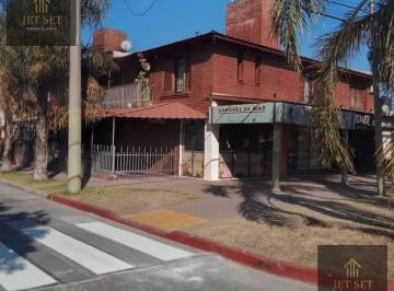 Departamento · 6 Ambientes · 3 Cocheras · Departamento + Locales en Venta - B° Villa Cabrera
