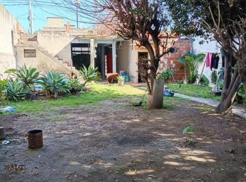 Casa de 3 ambientes, La Matanza · Casa con Local Comercial y Departamento Monoambiente Ubicado en Isidro Casanova, Partido de La Matan