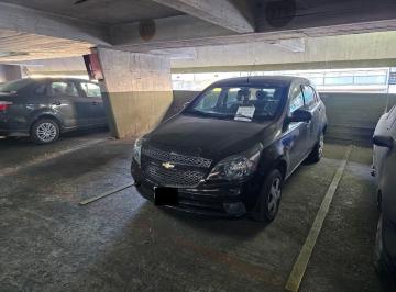 Garage · 12m² · Cochera en Castelli y Perón Fija y Cubierta Venta