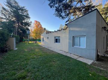 Casa de 5 ambientes, La Plata · Casa en Alquiler en Barrio El Rodeo
