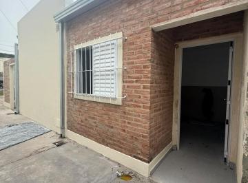 Casa · 2 Dormitorios · Casa en Barrio 9 de Julio