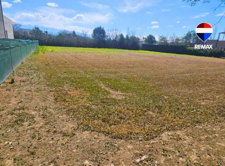 Terreno · 1050m²