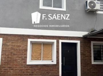 Casa · 65m² · 3 Ambientes · Duplex en Venta en Luis Guillon