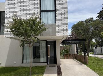 Casa · 120m² · 4 Ambientes · 2 Cocheras · Casa en Canning (Ezeiza)