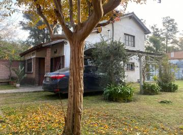 Casa de 4 ambientes, Moreno · Casa Quinta / Vivienda Permanente