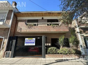 Casa · 132m² · 6 Ambientes · 1 Cochera · Chalet 6 Amb en Lote Propio! Venta Carapachay Vte. Lopez