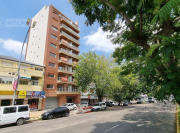 Departamento · 40m² · 2 Ambientes · Departamento 2 Ambientes en Alquiler con Balcón con Parrilla - La Lucila - Vias/maipu