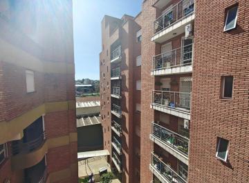 Departamento · 80m² · 3 Dormitorios · 1 Cochera · ¡3 Dorm., 2 Plantas, Cochera y Seguridad! Apto Crédito Hipotecario.