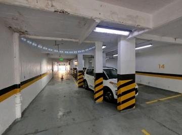 Local comercial · 300m² · 2 Cocheras · Venta V Crespo Galpon Local Garage con Renta
