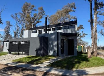 Foto · Casa Alquiler Nuevo Malagueño 2 Dorm. + Playrrom 157 m² Cubiertos