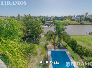 Casa · 300m² · 5 Ambientes · Gran Casa con 4 Dorm. en Venta en El Barrio San Marco - Villanueva con Salida Al Río Luján