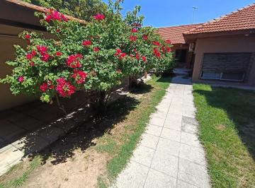 Casa · 148m² · 5 Ambientes · Venta Casa 5 Ambientes Apta Credito B Nacion Lomas