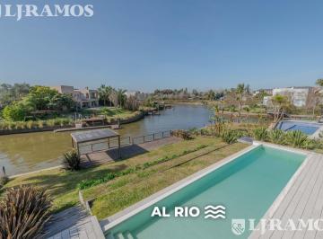 Casa · 590m² · 8 Ambientes · Casa a Estrenar Al Agua con 4 Dorm. en Venta en El Yacht - Nordelta