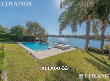 Casa · 388m² · 7 Ambientes · 2 Cocheras · Casa Al Lago en Venta en Los Castores