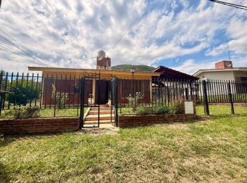 Casa · 75m² · 4 Ambientes · 1 Cochera · Casa en Venta Carlos Paz 2 Dorm Soly Rio con Gas Natural