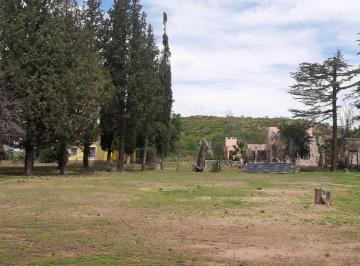 Casa · 170m² · 3 Ambientes · 1 Cochera · Venta en Juana Koslay 2 Casas en Amplio Terreno