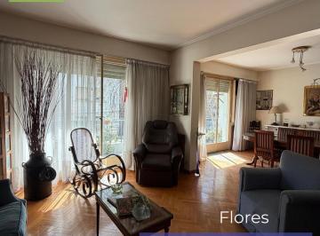 Departamento · 127m² · 4 Ambientes · 1 Cochera · Departamento 4 Ambientes en Flores