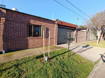 Casa · 200m² · 4 Ambientes · 1 Cochera · Venta - Permuta Casa Almafuerte y Boer, S. Nicolas
