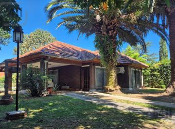 Casa · 125m² · 3 Ambientes · 2 Cocheras · Venta Casa 3 Ambientes Parque Pileta Arboleda en Barrio La Union Ezeiza
