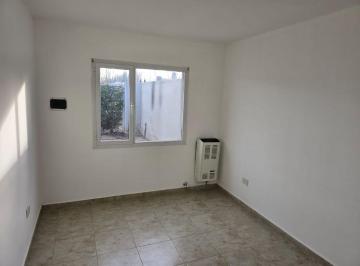 Casa de 3 ambientes, Plottier · Alquiler de Casa de 2 Habitaciones en Barrio Altos de Alberdi 1