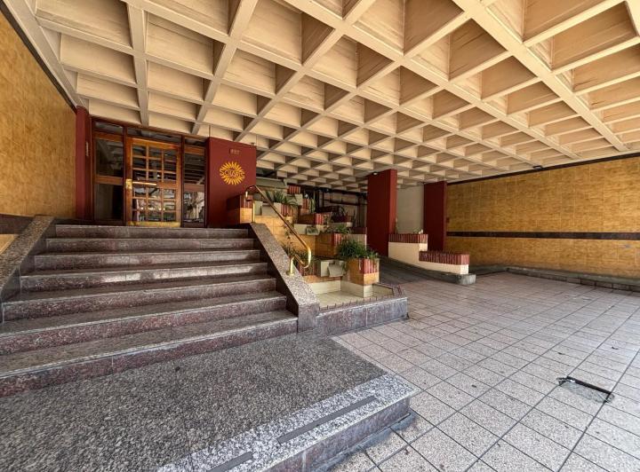 Departamento · 173m² · 6 Ambientes · 1 Cochera