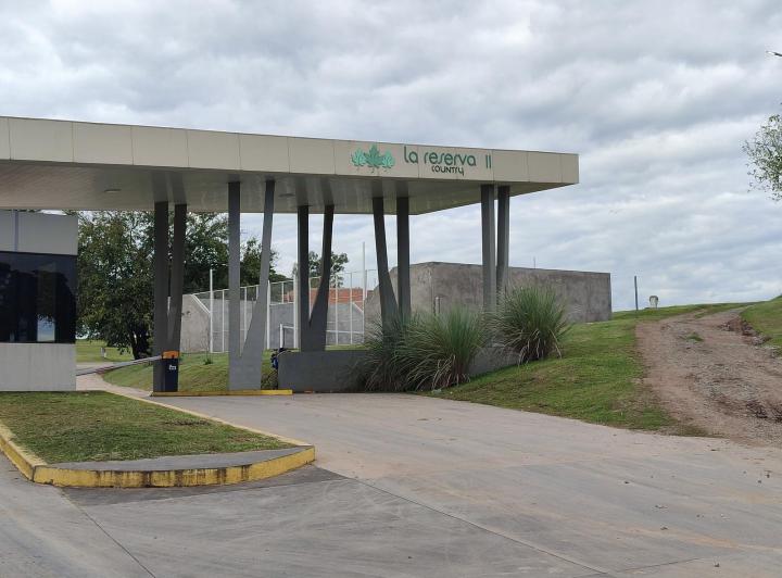 Terreno · 450m²