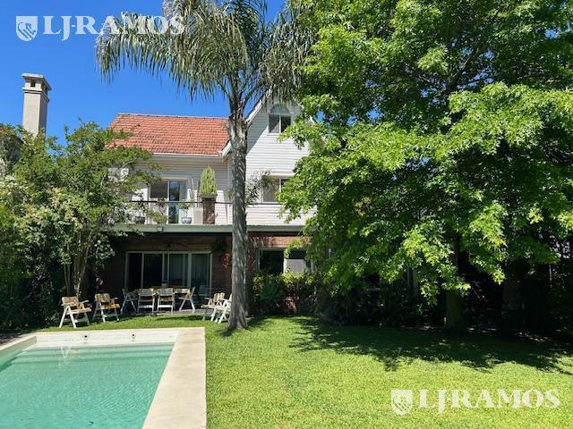 Casa · 183m² · 6 Ambientes · 1 Cochera