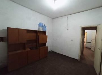 PH · 2m² · 3 Ambientes · Alquiler PH 3 Amb con Patio. Acevedo N° 2820, Escalada