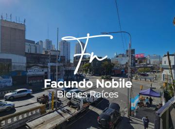 Terreno , Avellaneda · Terreno de 750 m² en Esquina Histórica, Apto Torre de Hasta 15 Pisos — Av Pavón y Mitre, Avellaneda