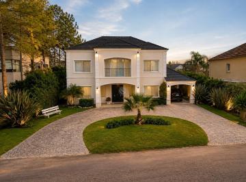 Casa · 320m² · 7 Ambientes · 2 Cocheras · Casa en Venta en La Lomada, Pilar, G. B. a. Zona Norte
