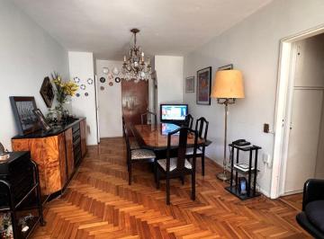 Departamento de 4 ambientes, Almagro · 4 Ambientes Al Frente con Balcon Patio y Dependencia. apto Credito