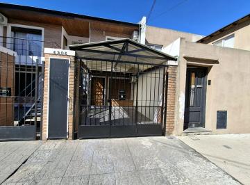 PH · 41m² · 2 Ambientes · 1 Cochera · PH Venta Versalles 2 Ambientes Patio Guardacoche