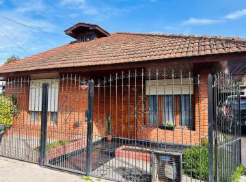 Casa · 87m² · 3 Ambientes · 1 Cochera · Venta Casa 4 Ambientes Cochera Barrio Libertad