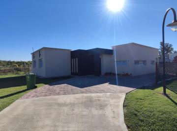 Casa · 123m² · 5 Ambientes · 5 Cocheras · Casa en Venta Barrio El Ensueño Ingeniero Maschwitz