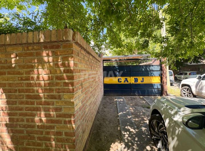 Casa · 178m² · 6 Ambientes · 1 Cochera