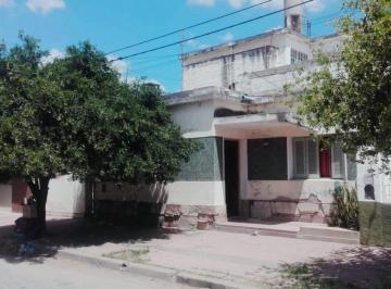 Casa · 133m² · 8 Ambientes · 1 Cochera · Venta Casa Mas Depto a Refaccionar Barrio Colon