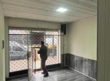 Local comercial · 17m² · 1 Ambiente · Local en Alquiler - Monoambiente 1 Baño - 17 m - Monte Castro
