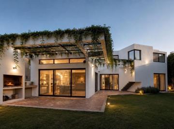 Casa · 190m² · 6 Ambientes · 4 Cocheras · Casa Moderna en Venta – Club de Campo San Francisco