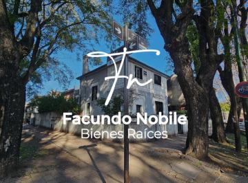 Casa de 7 ambientes, Lomas de Zamora · Casona Inglesa Original en Esquina, en El Corazón de Banfield ️