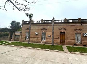 Casa · 904m² · 7 Ambientes · 1 Cochera · Venta Casa en Lopez, Santa Fe
