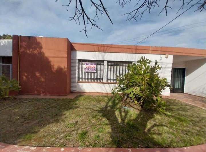 Casa · 150m² · 4 Ambientes · 2 Cocheras
