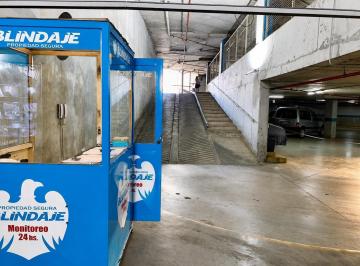 Garage · 12m² · Cochera en Puerto Norte