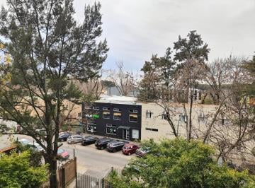 Departamento · 65m² · 4 Ambientes · Depto 4 Amb con Balcon y Vista Jardines | Bajo Vte Lopez